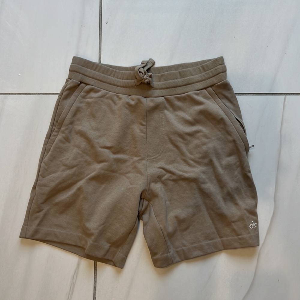 Alo Yoga men’s shorts